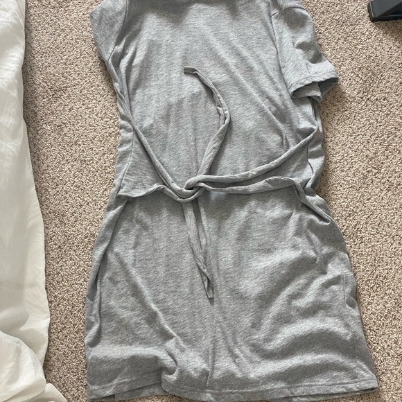 Grey tie waist t-shirt dress - Picture 2 of 3